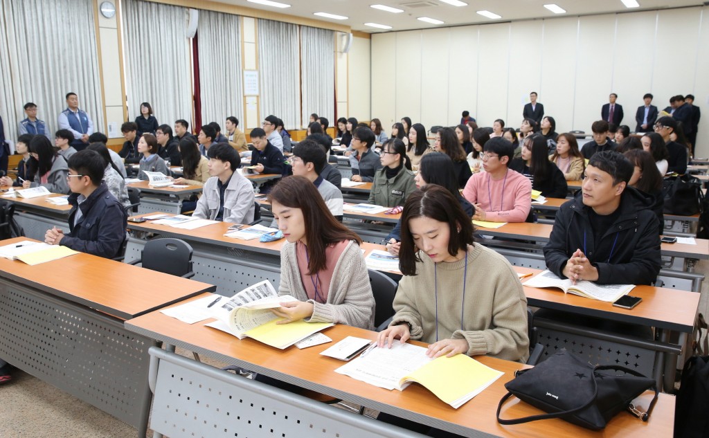 1. 경주시, 신규임용 공무원 대상 경주바로알기 교육 실시 (1)