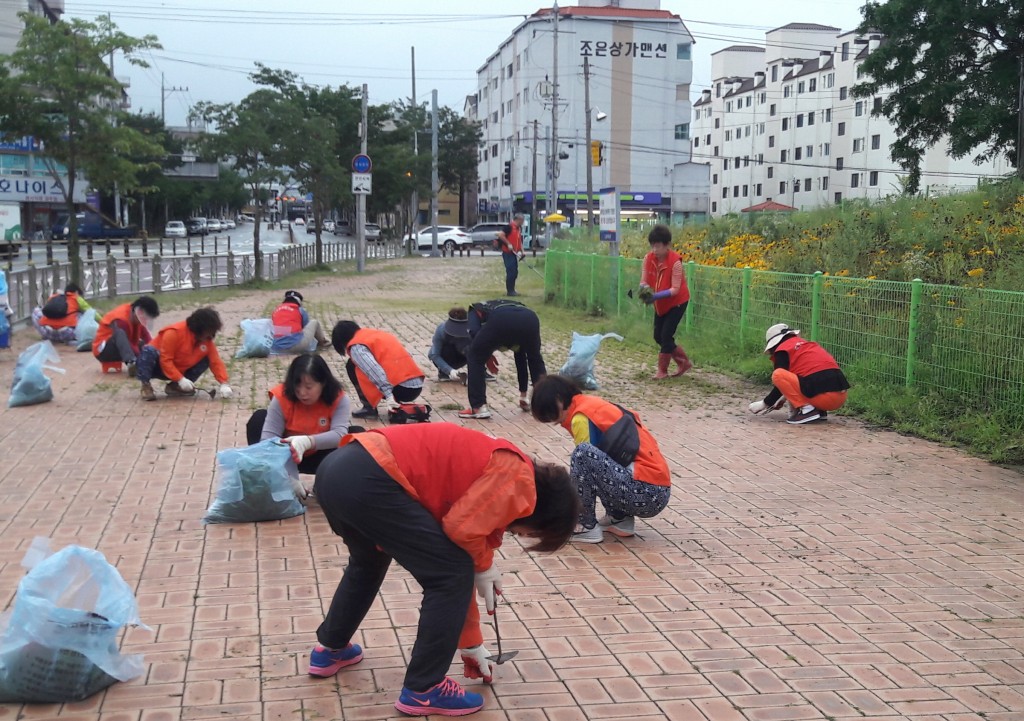 2. 중부동통장협의회 경주읍성 주변 환경정비