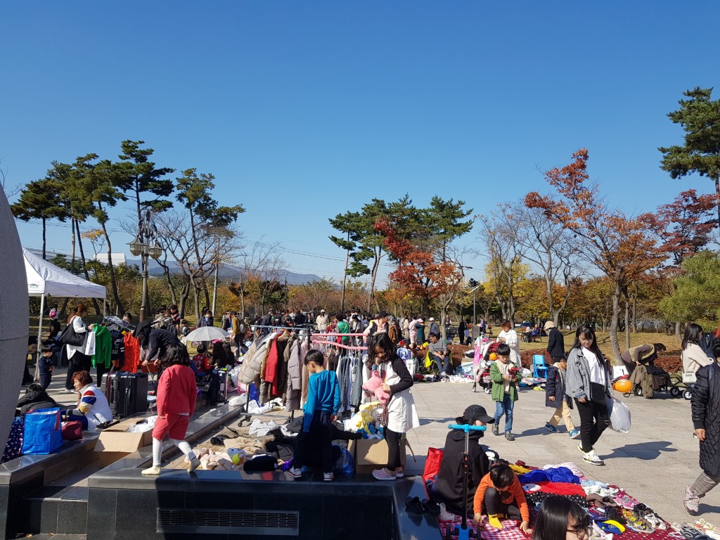 9. 2019 경주시 사랑나눔 벼룩장터 성료