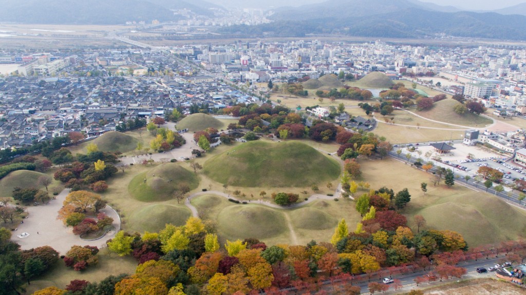 2. 경주시, 사적지 무료개방 특별이벤트 실시(대릉원 전경)