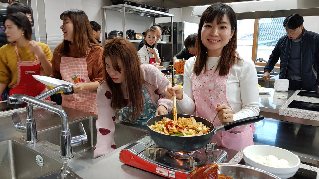 4. 나도 이제 한국사람이 다 되었어요 (1)