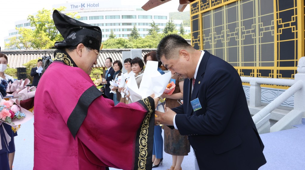 6. 경주시 새마을회, 경주시민의 날 유공표창 수상