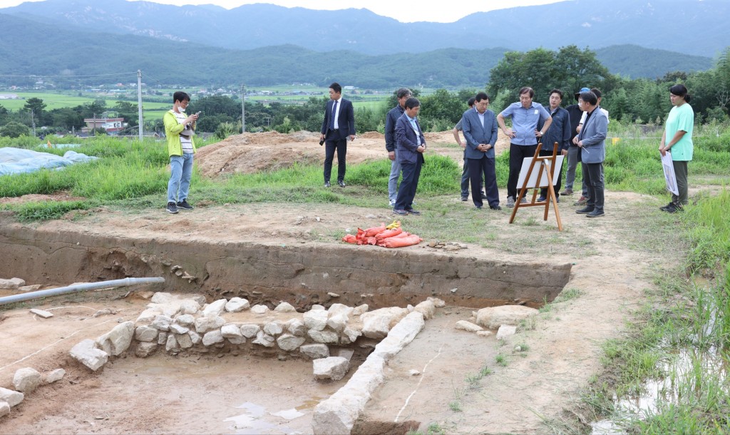 1. 주낙영 경주시장, 경주 이거사지 발굴조사 현장 방문 (2)