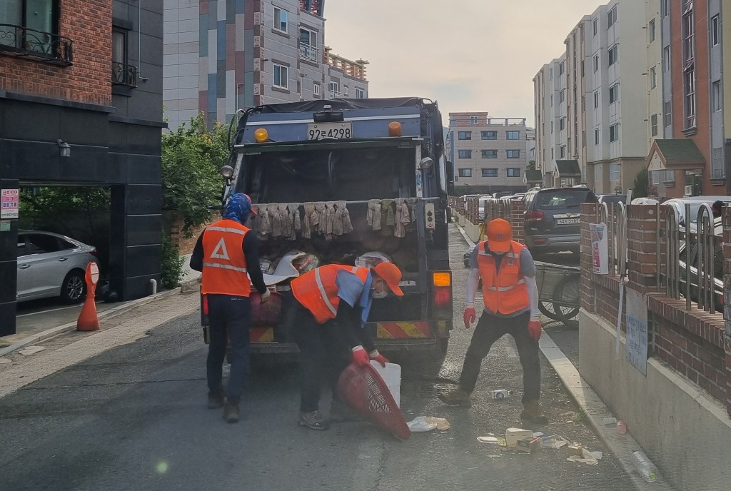 3. 경주시 자원순환과, 생활쓰레기 청소 현장체험 실시