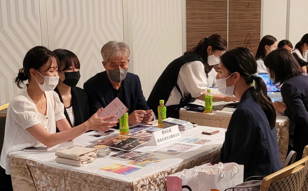 경북도와 공사가 일본현지 여행사와 상담회를 진행하고 있다 (3)