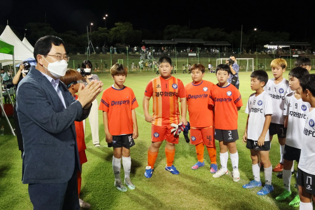 3. 경주시 화랑대기 유소년 축구대회 앞두고 태풍 카눈대비 비상 점검